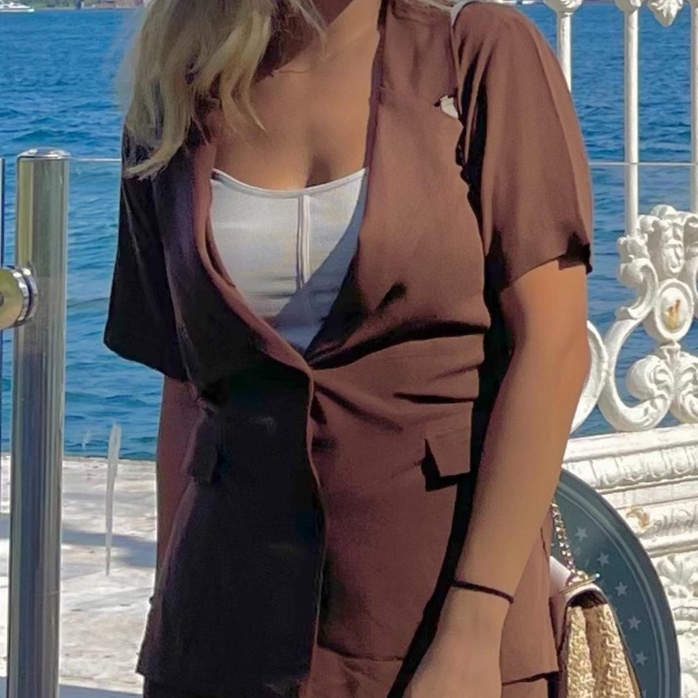Brown short sleeved blazer